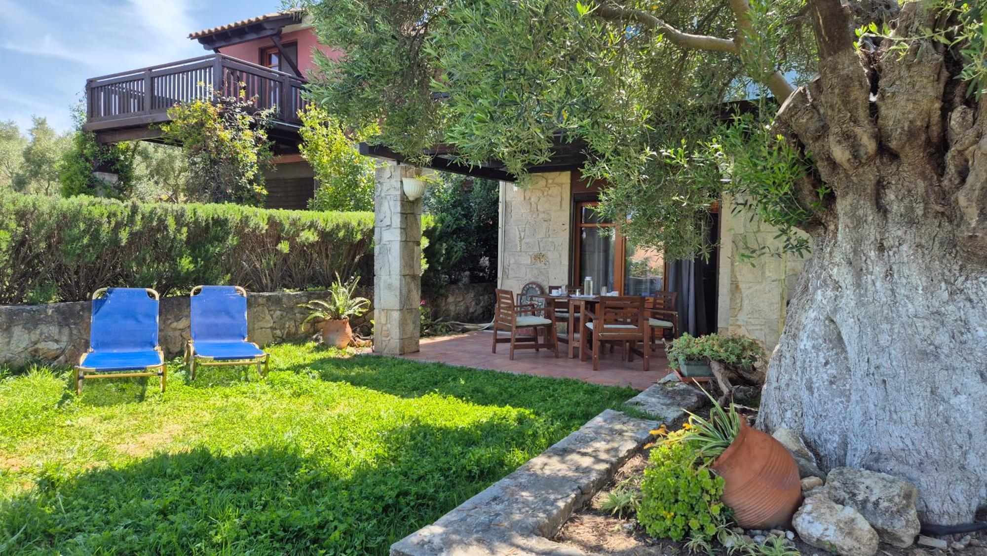 Alexander Dion House Holiday home *